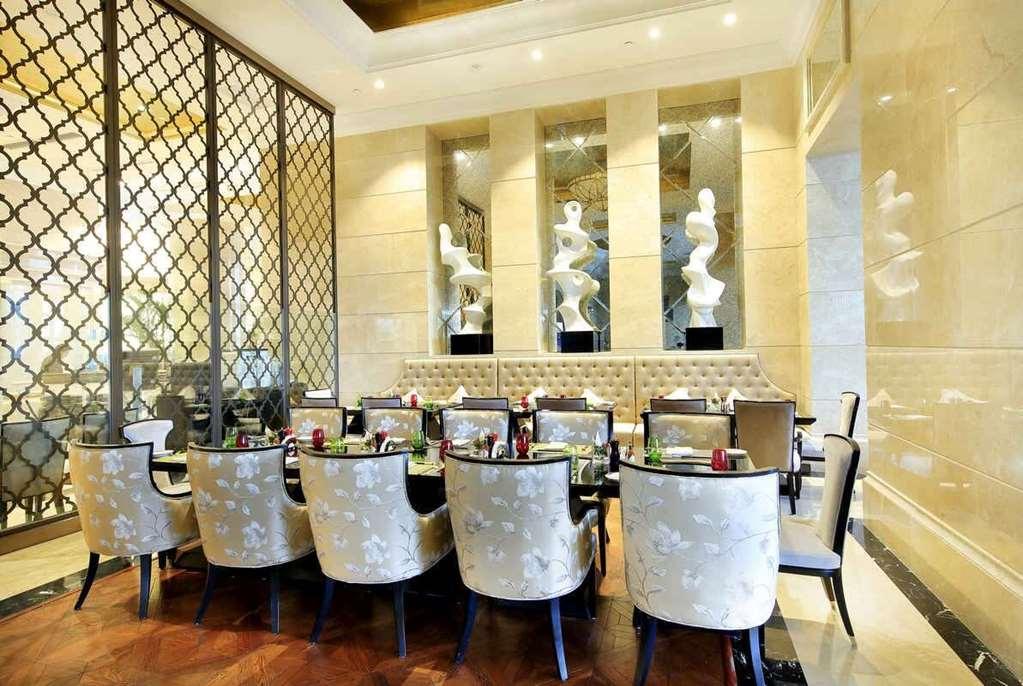 Wyndham Grand Xiamen Haicang Restaurante foto
